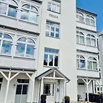 Strandstudio 19, Exklusive Wohnung, Erste Reihe, Eigener Strandkorb Am Strand, Kamin * 宾茨