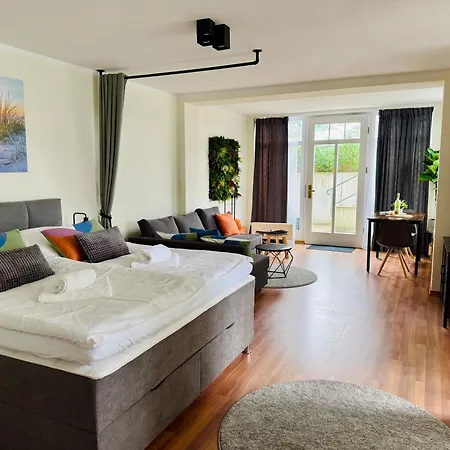 Strandstudio 19, Exklusive Wohnung, Erste Reihe, Strand, Kamin 아파트 빈츠